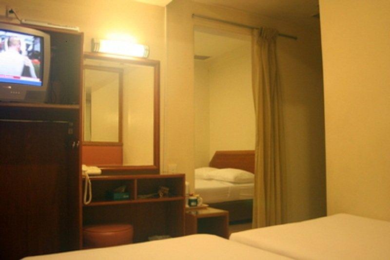 Hotel 81 Geylang Singapore Bagian luar foto